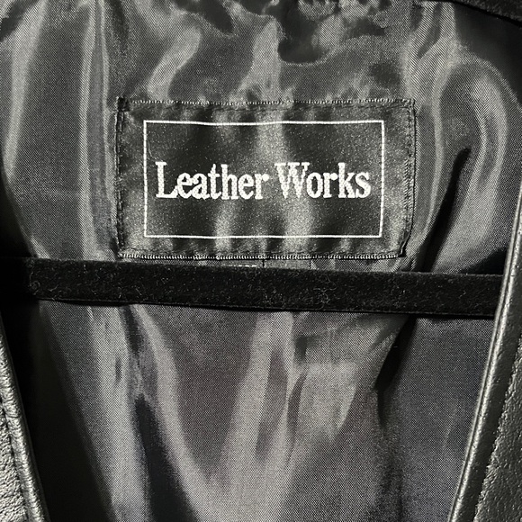 Men's Classic Black Vest - Picture 2 of 10